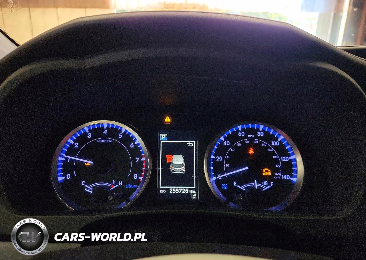2019 Toyota Highlander Le VIN:5TDBZRFHXKS708529 - 9