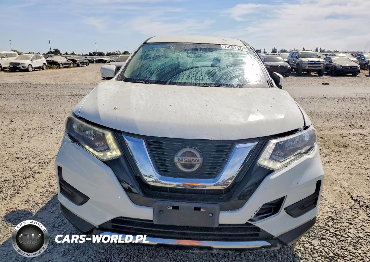 2018 Nissan Rogue S VIN:5N1AT2MT6JC773286 - 5