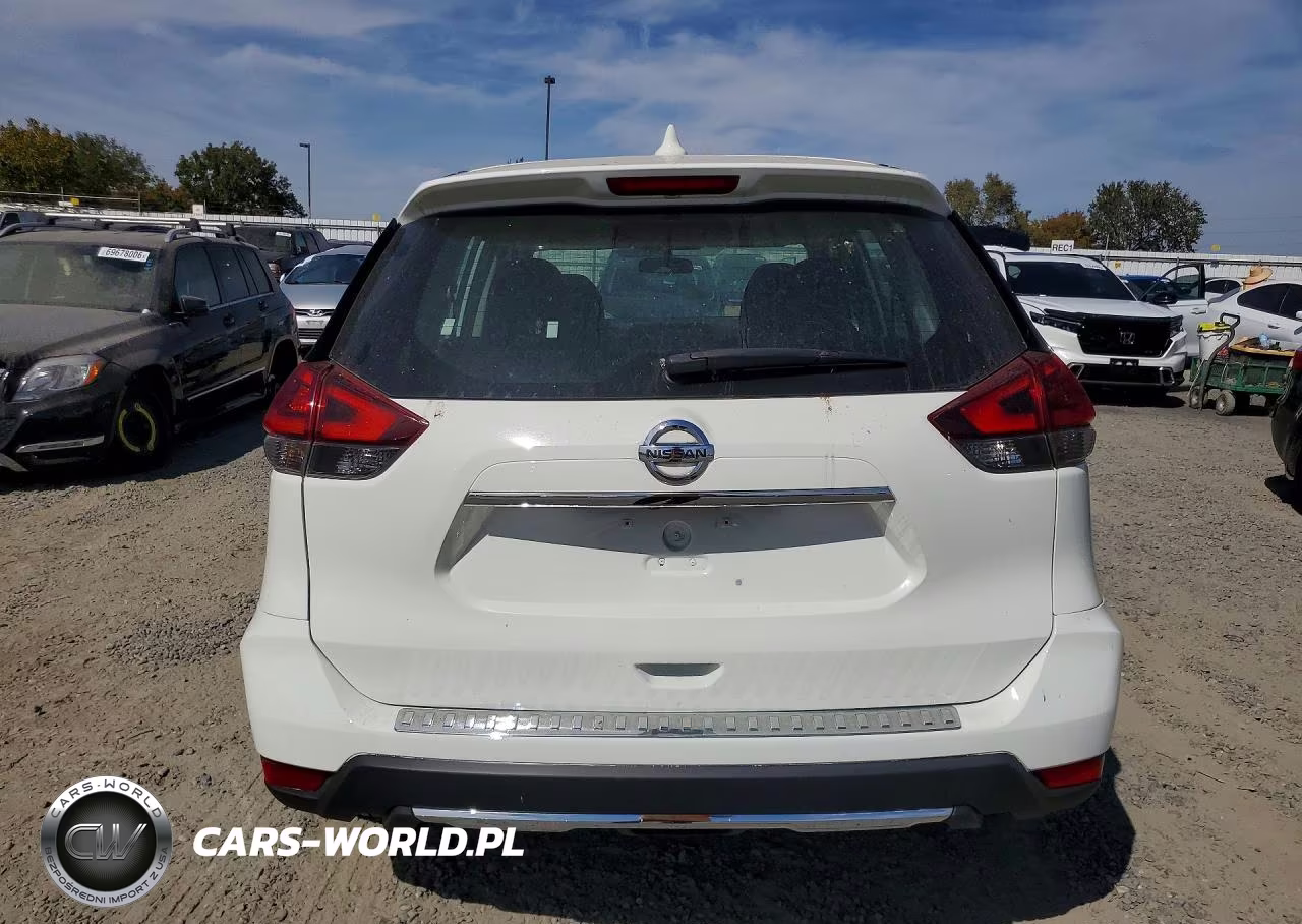 2018 Nissan Rogue S VIN:5N1AT2MT6JC773286 - 6