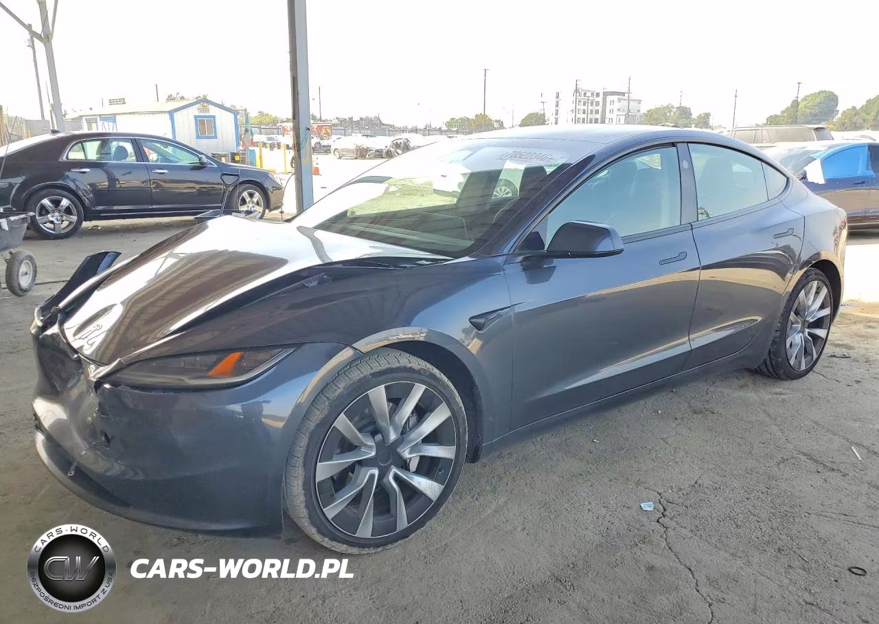 2024 Tesla Model 3 – zdjęcie 1 z 12