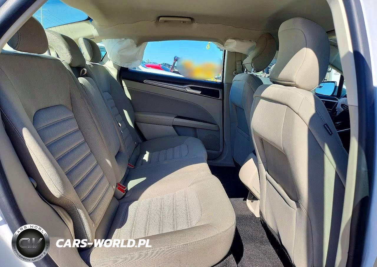 2018 Ford Fusion Se VIN:3FA6P0H75JR226968 - 10