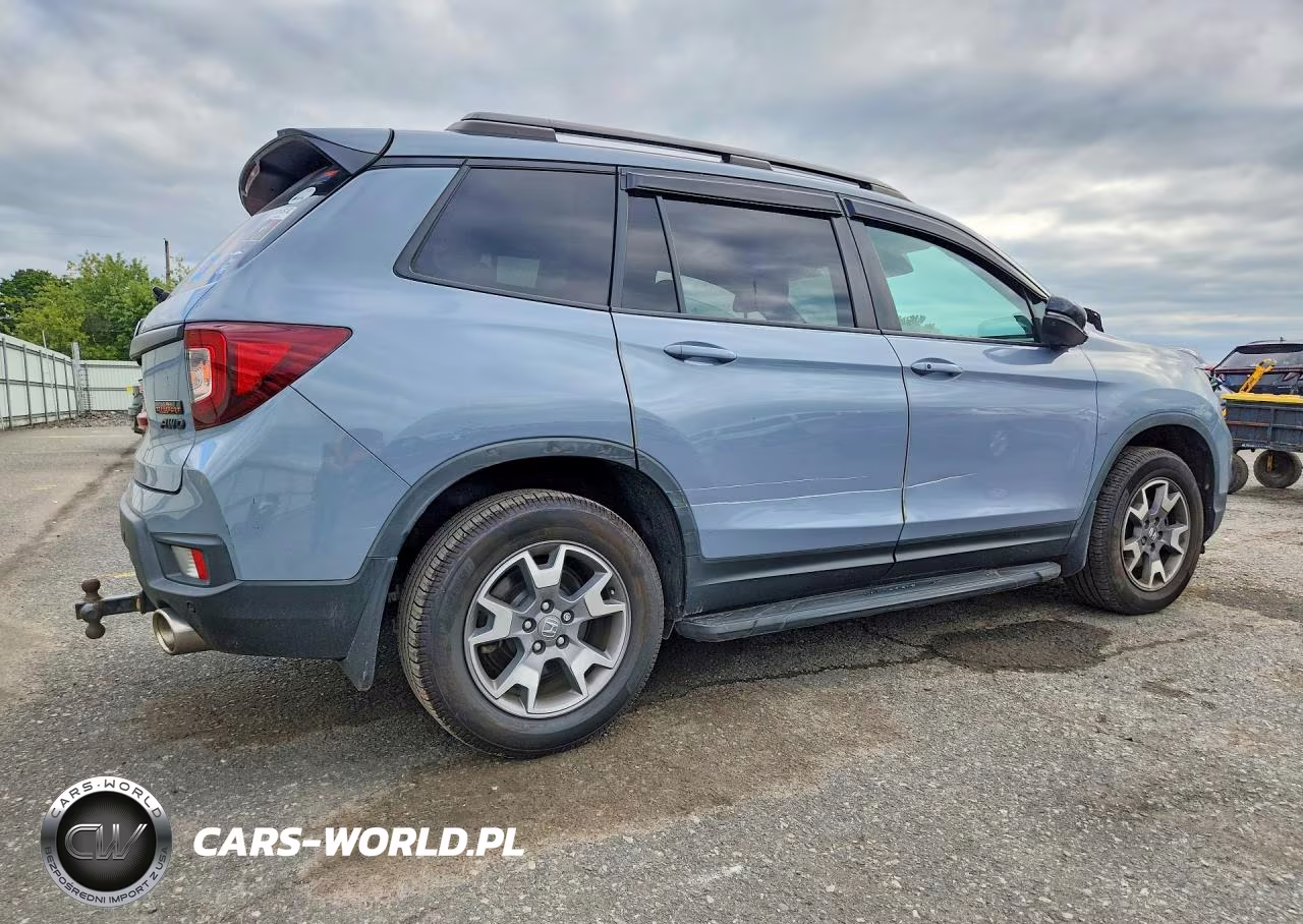 2022 Honda Passport Trail Sport VIN:5FNYF8H68NB000510 - 3