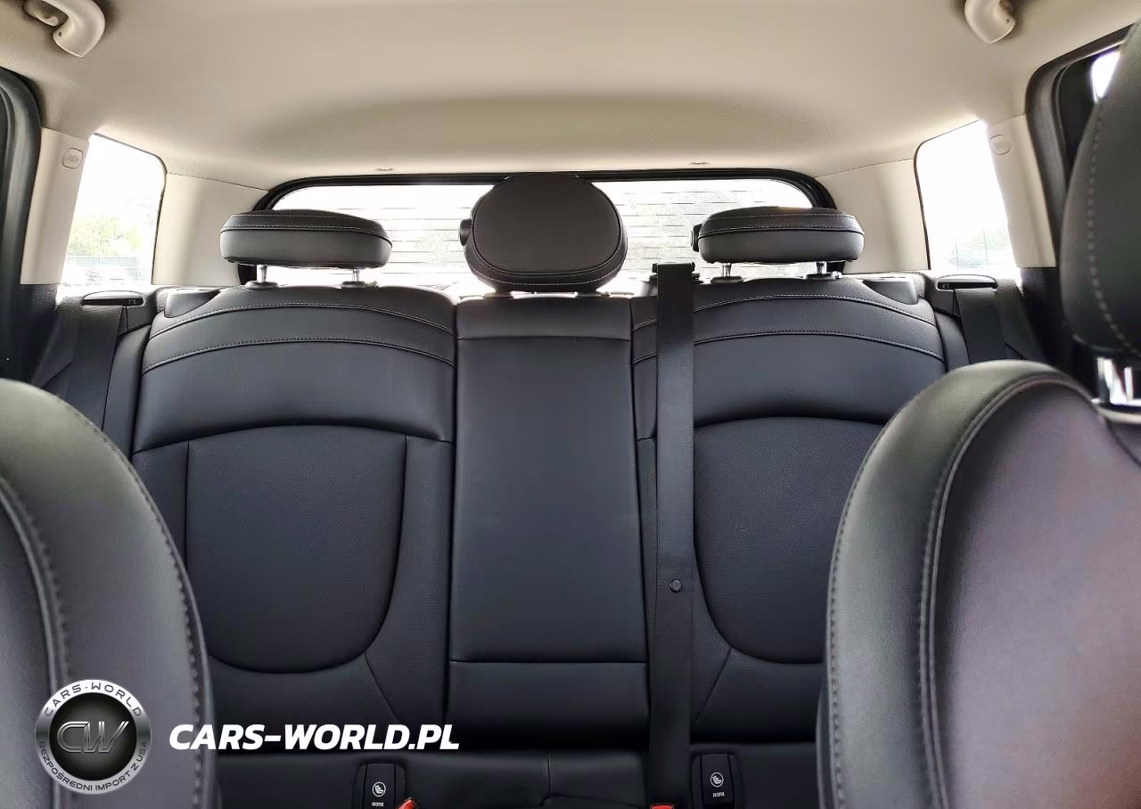 2018 Mini Cooper S Clubman VIN:WMWLN9C50J2B32420 - 10
