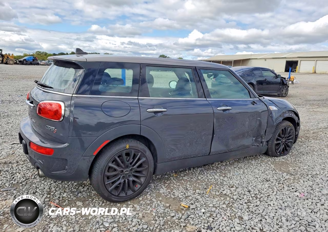 2018 Mini Cooper S Clubman VIN:WMWLN9C50J2B32420 - 3