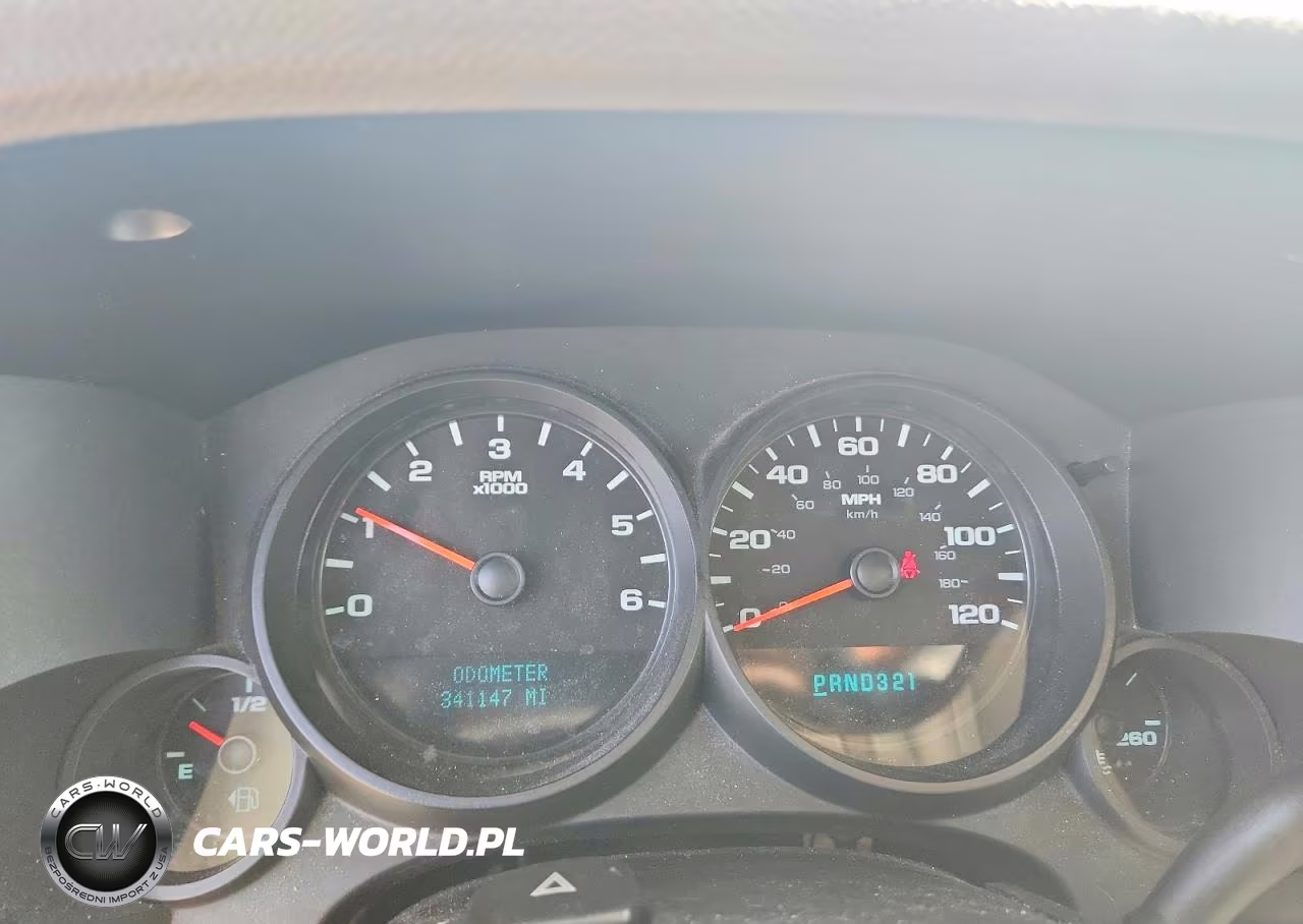2010 Chevrolet Silverado C1500 VIN:1GCSCPEX6AZ181519 - 9