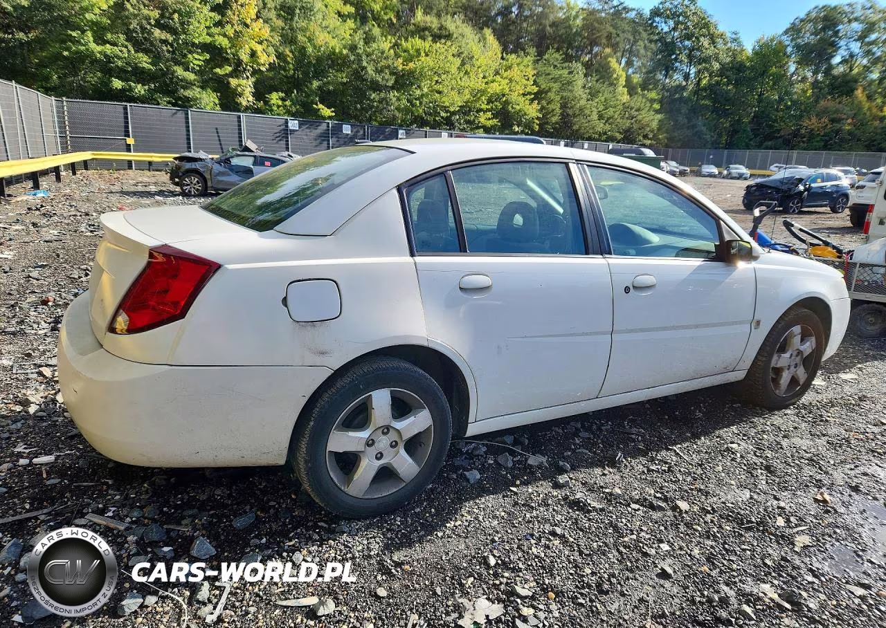2007 Saturn Ion Level 2 VIN:1G8AJ55F47Z102705 - 3