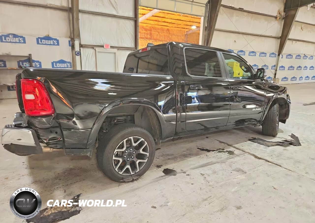 2026 Ram 1500 Laramie VIN:3C6SRFJP7T4167736 - 3