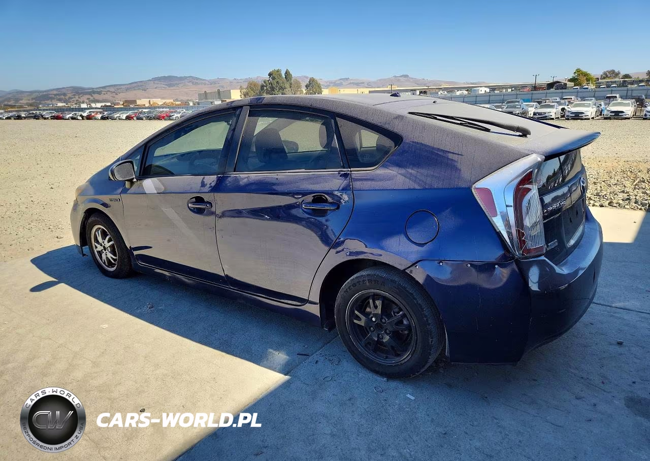2012 Toyota Prius Two VIN:JTDKN3DUXC1558963 - 2