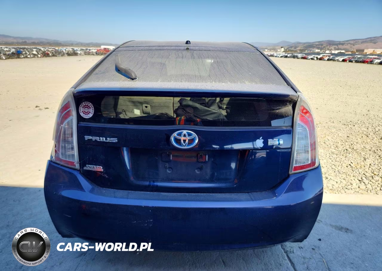 2012 Toyota Prius Two VIN:JTDKN3DUXC1558963 - 6
