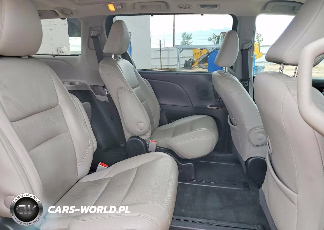 2017 Toyota Sienna Limited Premium 7-Passenger VIN:5TDDZ3DC2HS160354 - 11