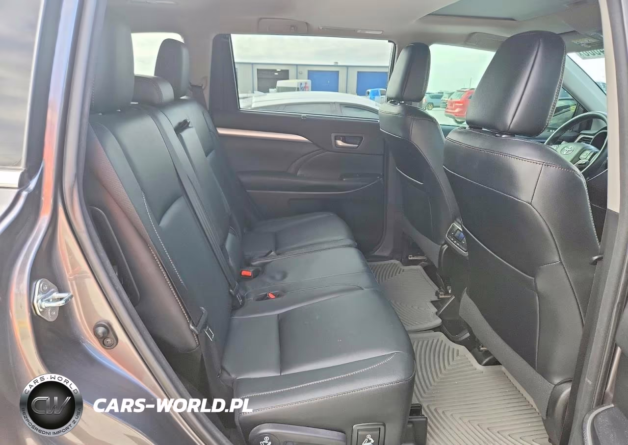 2018 Toyota Highlander Xle VIN:5TDJZRFH2JS528200 - 11