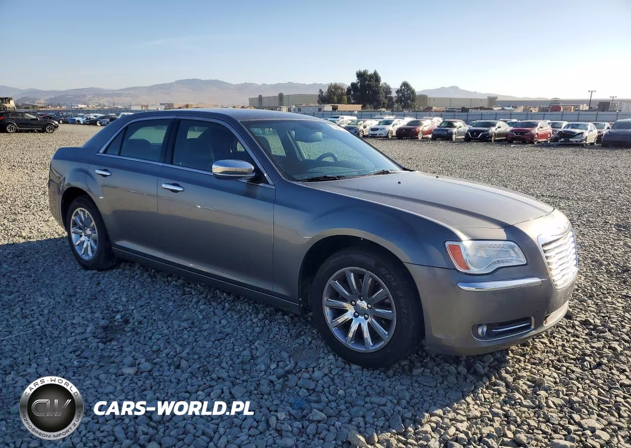 2011 Chrysler 300 Limited VIN:2C3CA5CG4BH551597 - 4