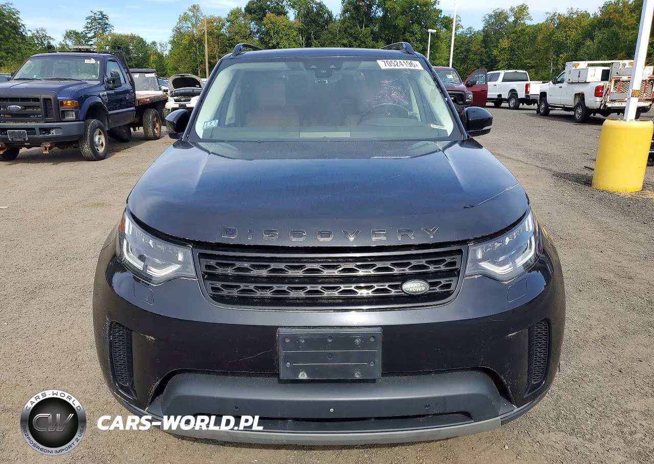 2017 Land Rover Discovery First Edition VIN:SALRTBBV3HA021958 - 5