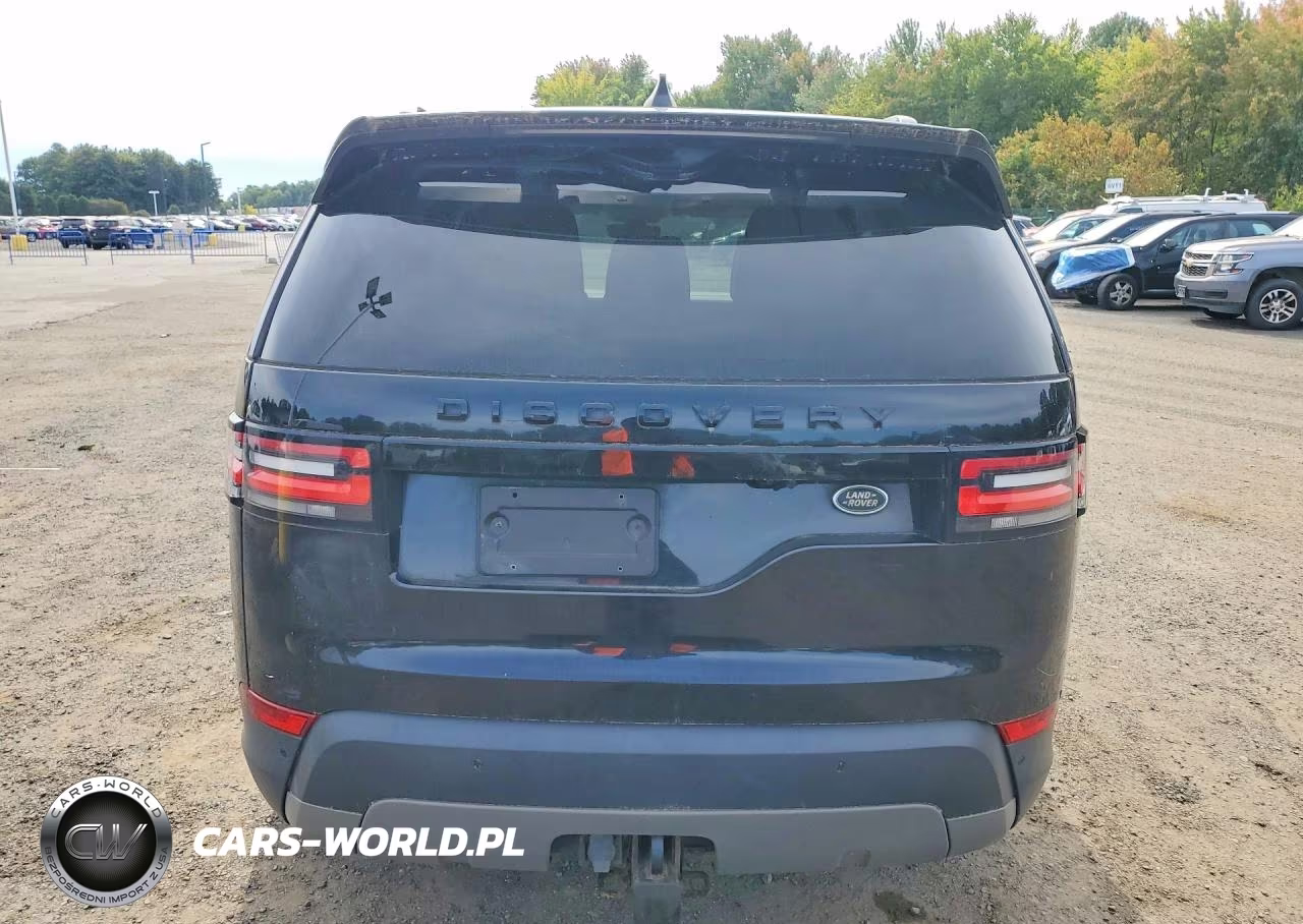 2017 Land Rover Discovery First Edition VIN:SALRTBBV3HA021958 - 6