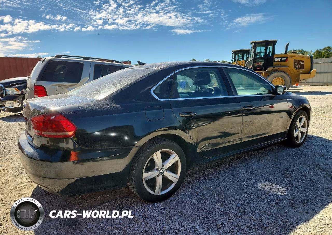 2013 Volkswagen Passat Se VIN:1VWBP7A34DC063559 - 3