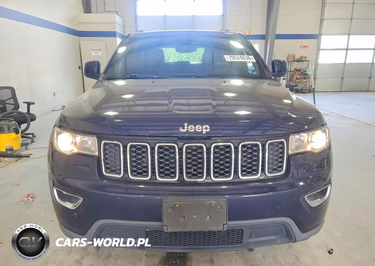 2017 Jeep Grand Cherokee Laredo VIN:1C4RJFAG8HC911870 - 5