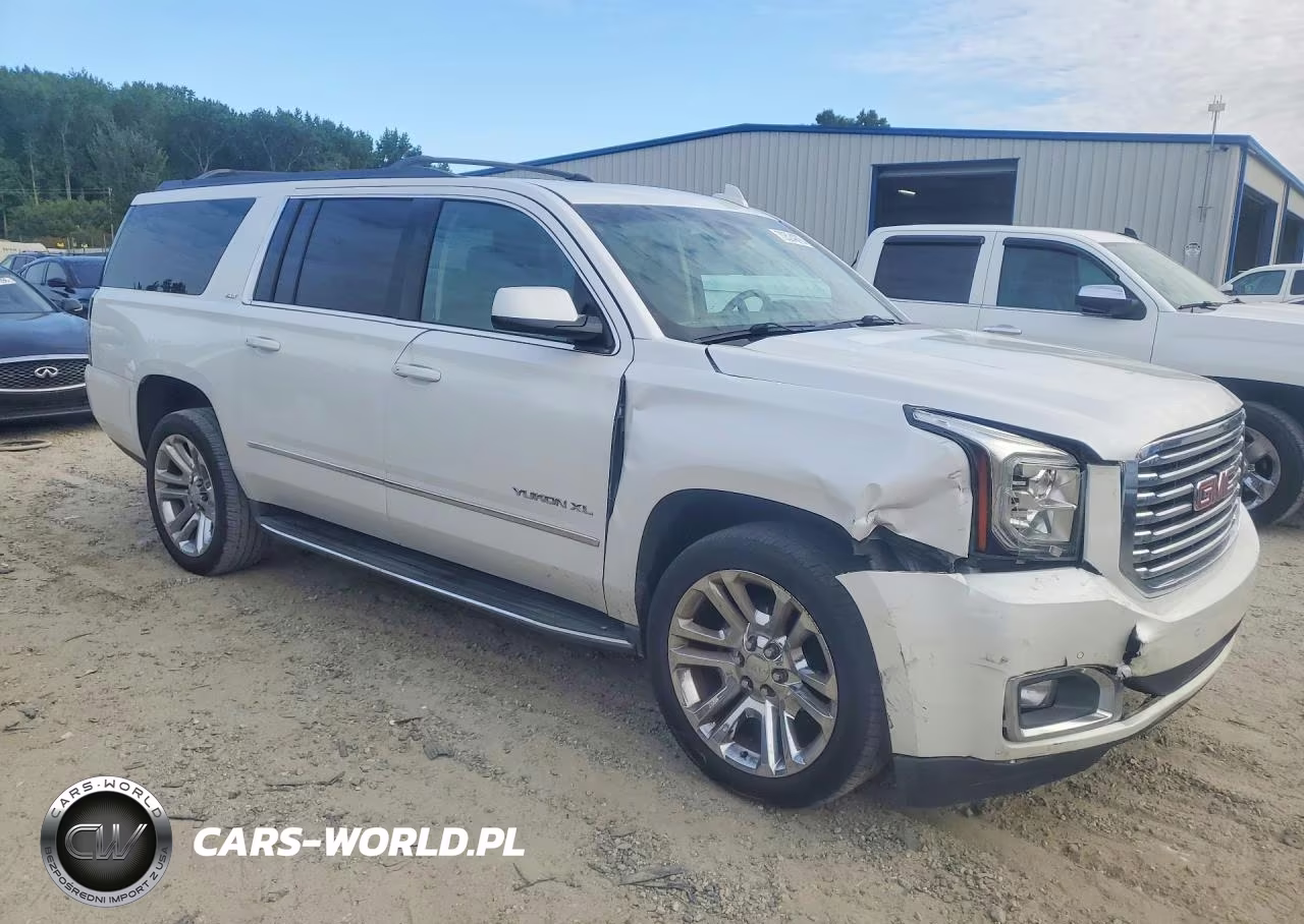 2017 GMC Yukon Xl K1500 Slt VIN:1GKS2GKCXHR203539 - 4