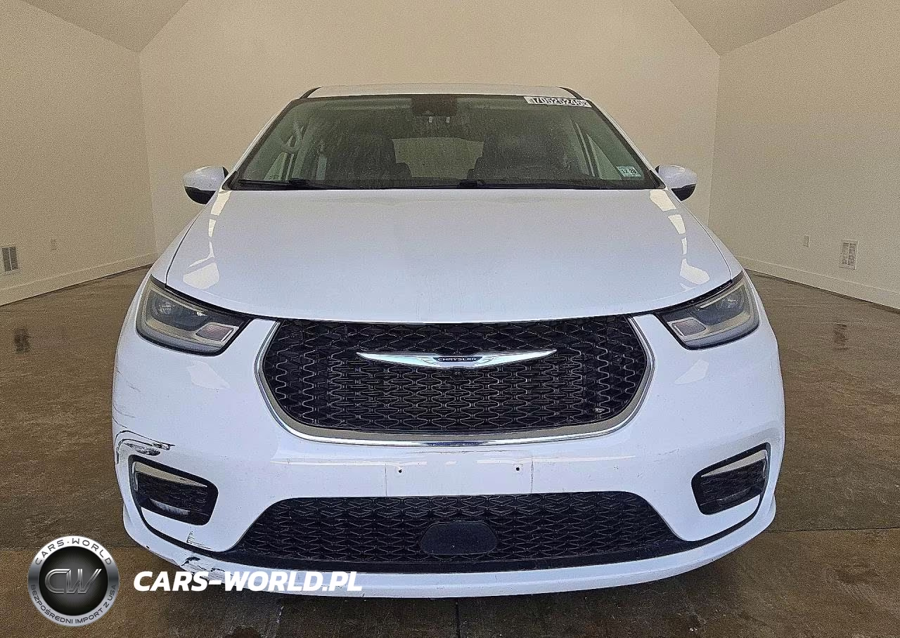 2023 Chrysler Pacifica Hybrid Touring L VIN:2C4RC1L78PR611858 - 5