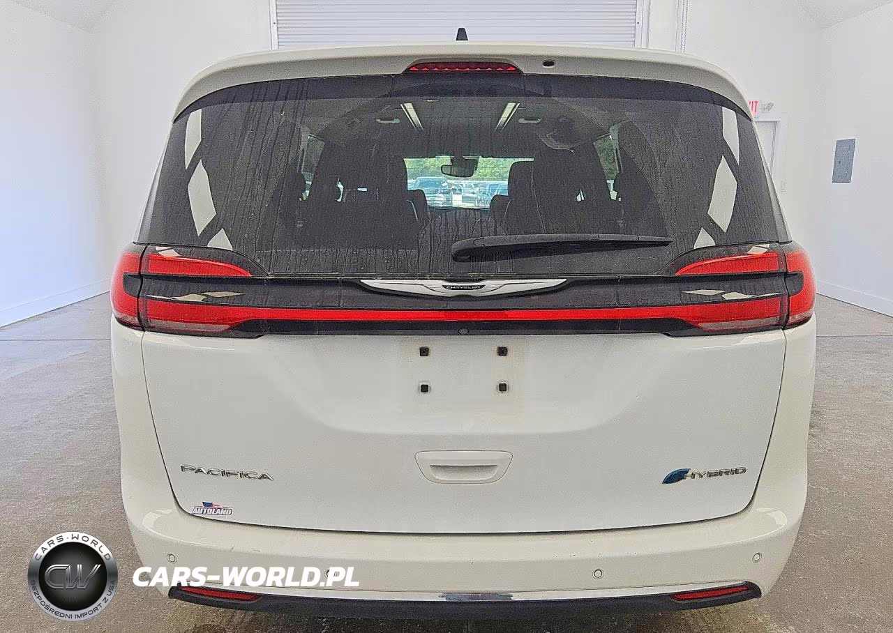 2023 Chrysler Pacifica Hybrid Touring L VIN:2C4RC1L78PR611858 - 6