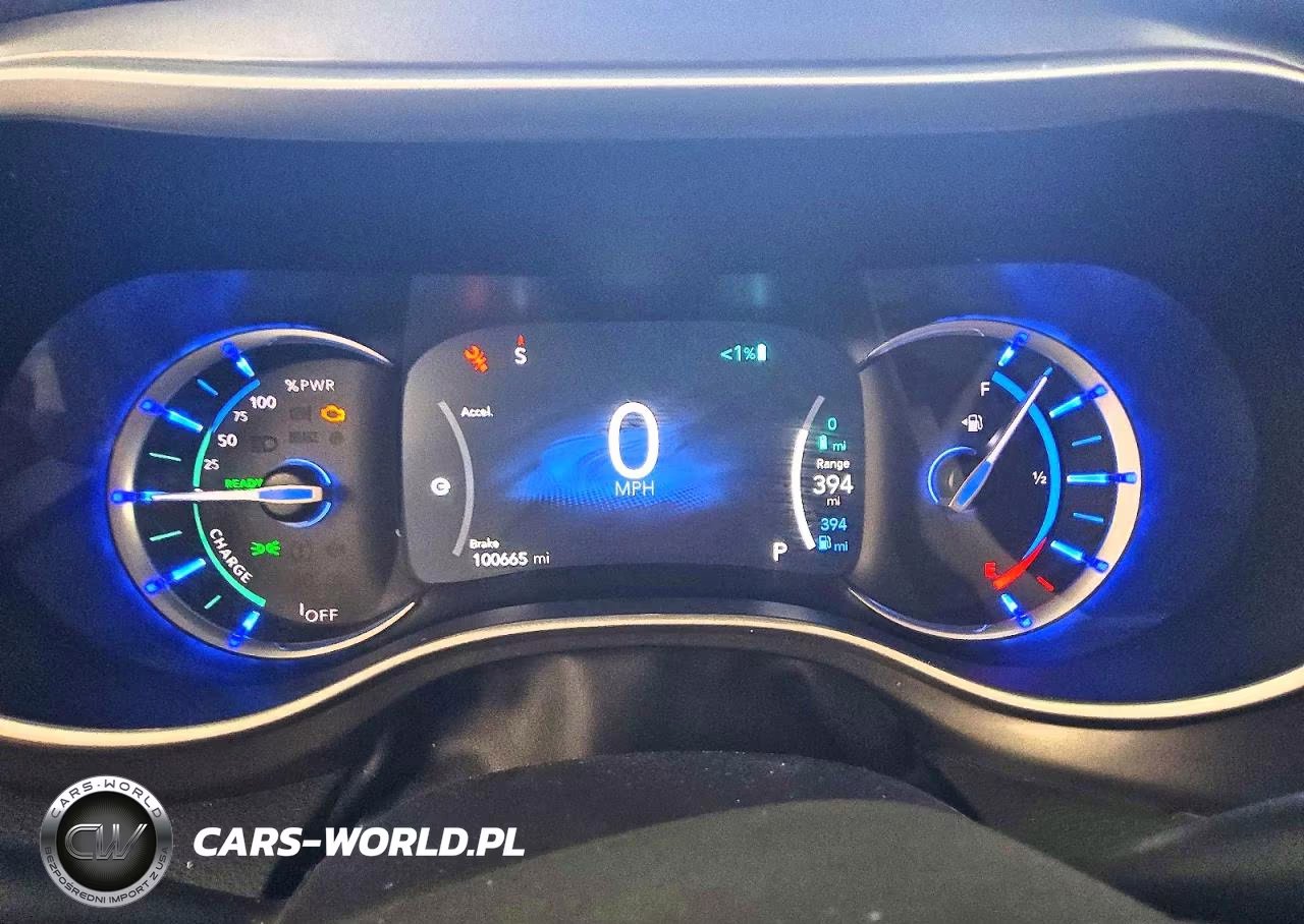2023 Chrysler Pacifica Hybrid Touring L VIN:2C4RC1L78PR611858 - 9