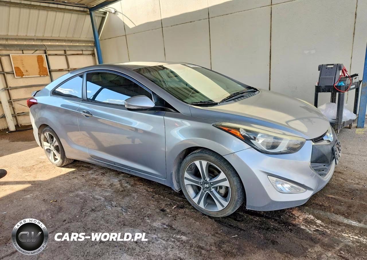 2014 Hyundai Elantra Coupe Base VIN:KMHDH6AH4EU029370 - 4