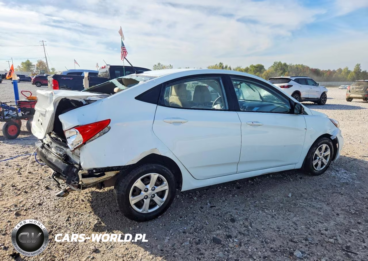 2013 Hyundai Accent Gls VIN:KMHCT4AE4DU555050 - 3