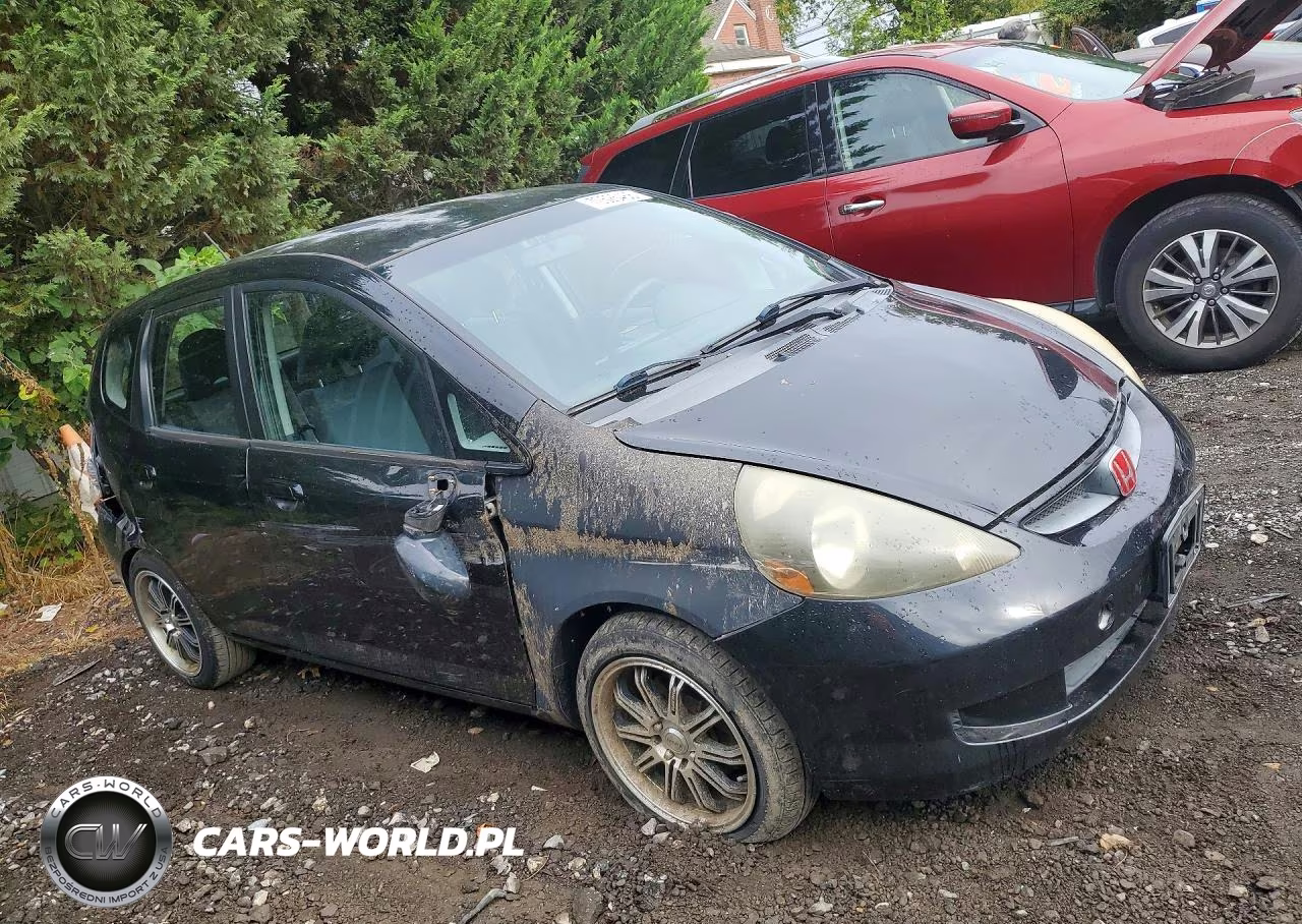 2007 Honda Fit VIN:JHMGD38457S003596 - 4