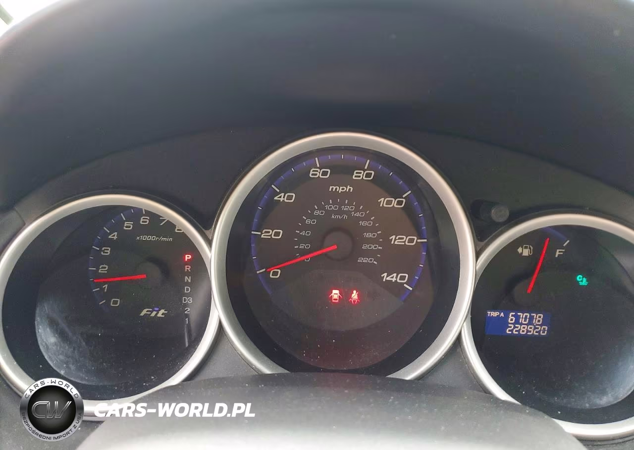 2007 Honda Fit VIN:JHMGD38457S003596 - 9