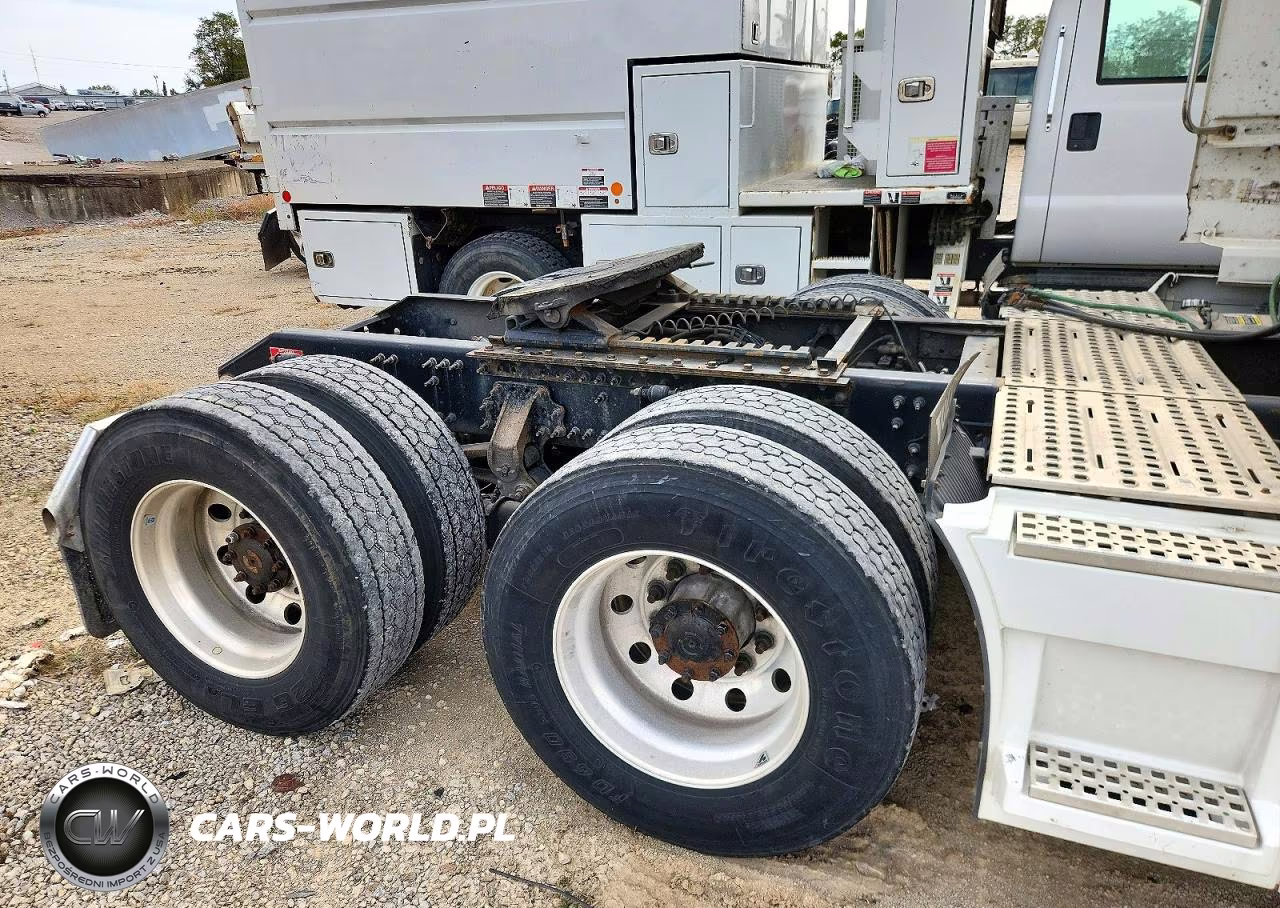2018 Volvo Vn Vnl - Semi Truck VIN:4V4NC9EH5JN961296 - 13