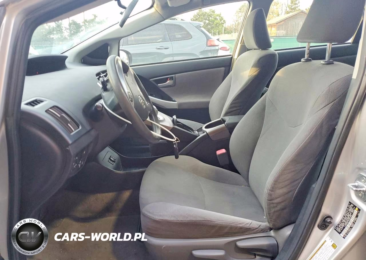 2012 Toyota Prius Plug-In Hybrid Base VIN:JTDKN3DP9C3007096 - 7