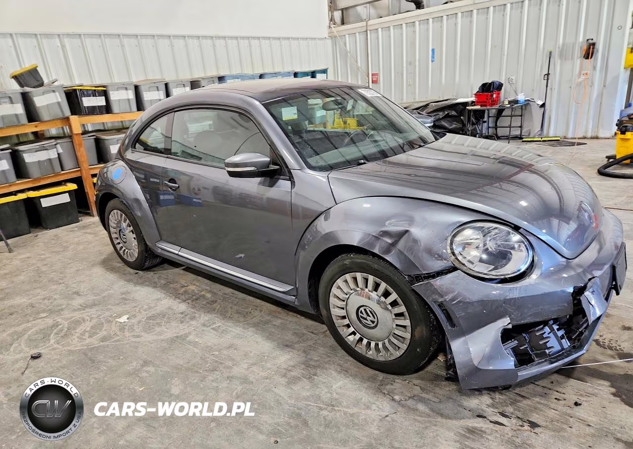 2015 Volkswagen Beetle VIN:3VWJ17AT6FM619725 - 4