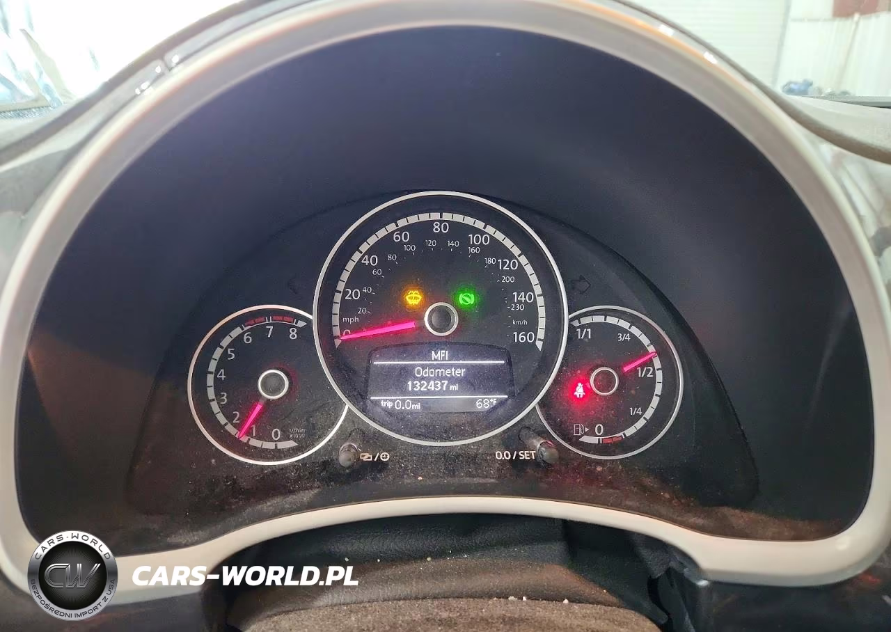 2015 Volkswagen Beetle VIN:3VWJ17AT6FM619725 - 9