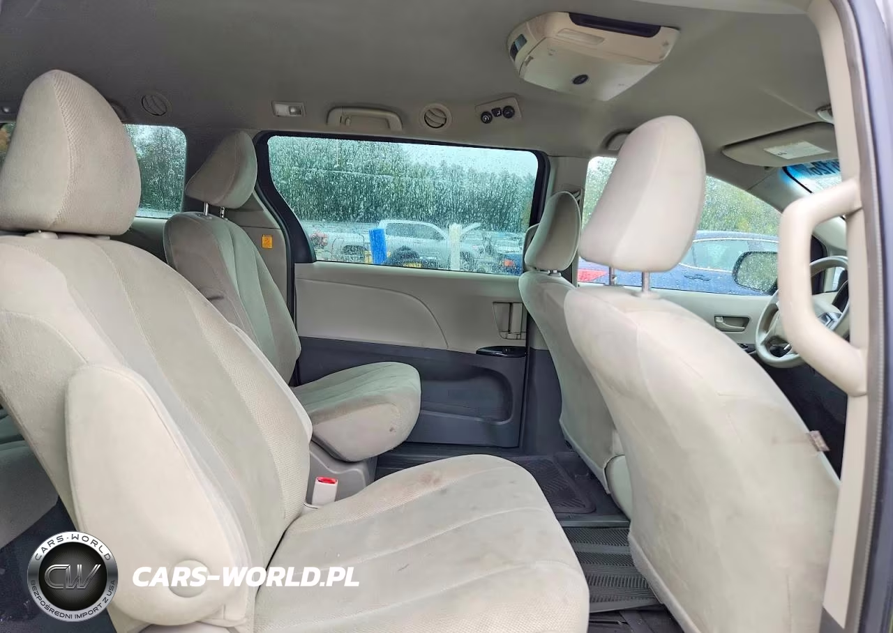 2012 Toyota Sienna Base 7-Passenger VIN:5TDZK3DC2CS209913 - 11