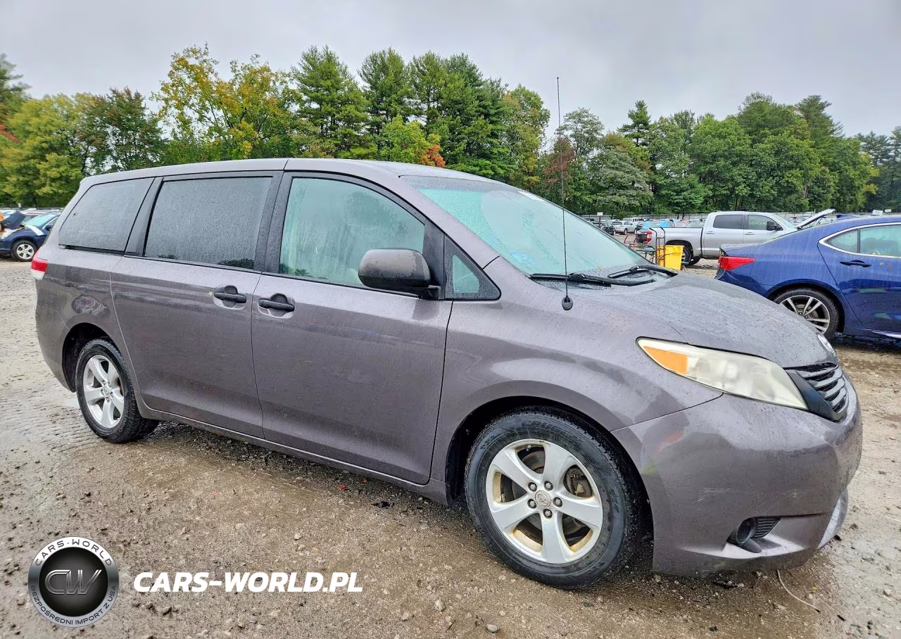 2012 Toyota Sienna Base 7-Passenger VIN:5TDZK3DC2CS209913 - 4