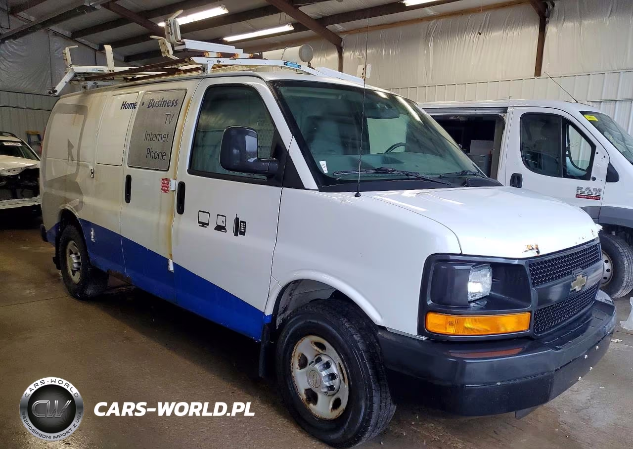 2013 Chevrolet Express G2500 VIN:1GCWGFCA5D1142972 - 4