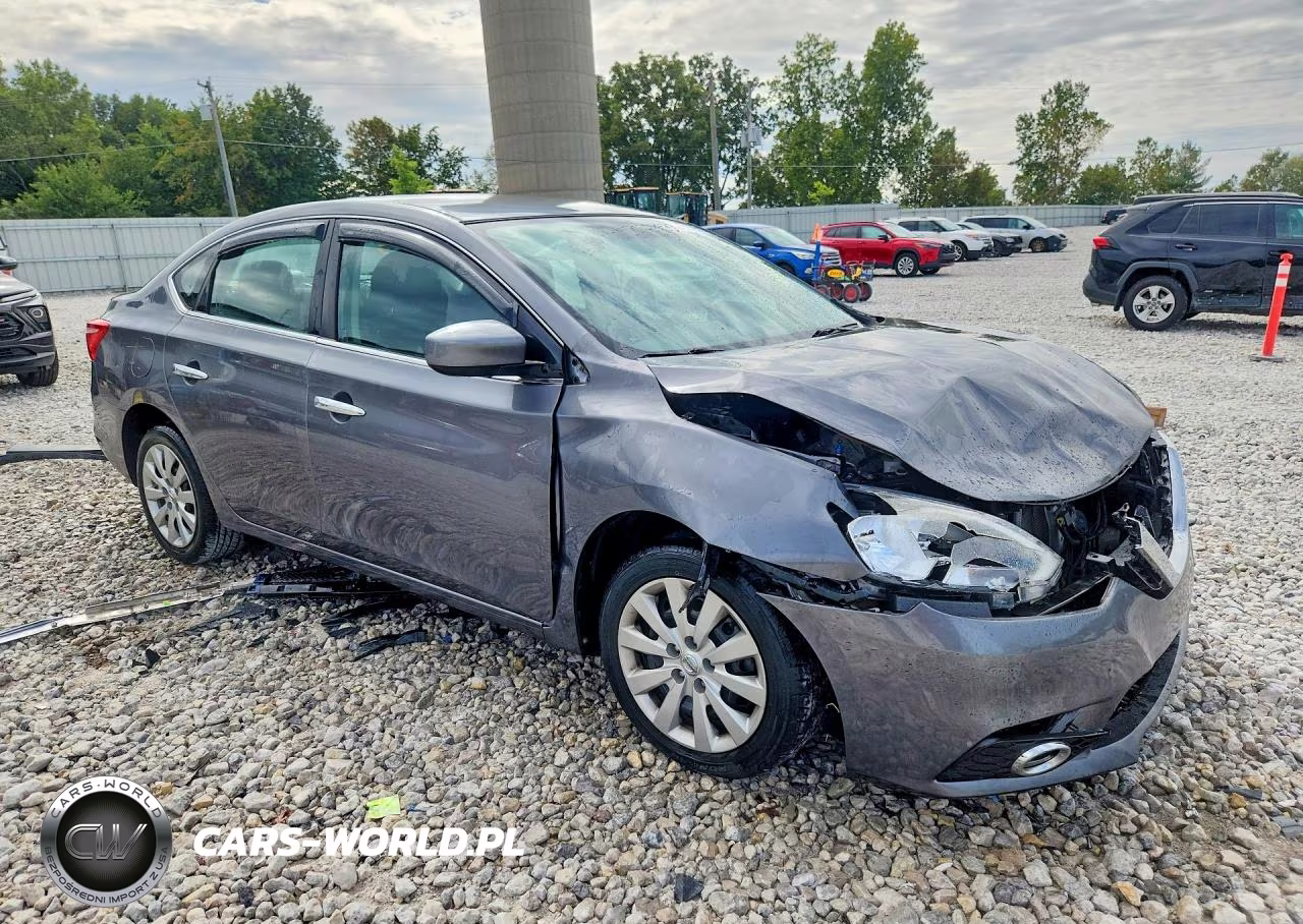 2018 Nissan Sentra S VIN:3N1AB7AP9JY294818 - 4