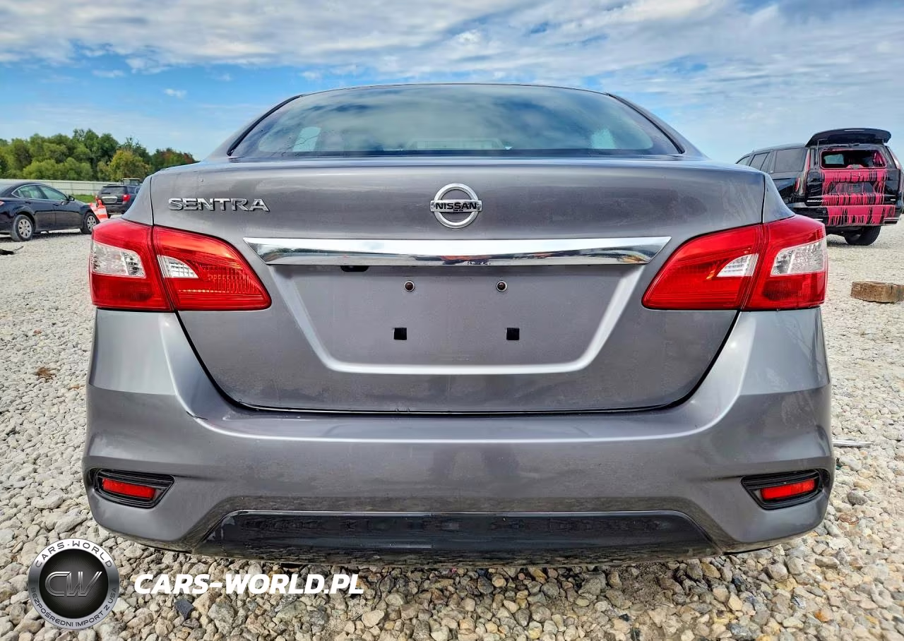 2018 Nissan Sentra S VIN:3N1AB7AP9JY294818 - 6
