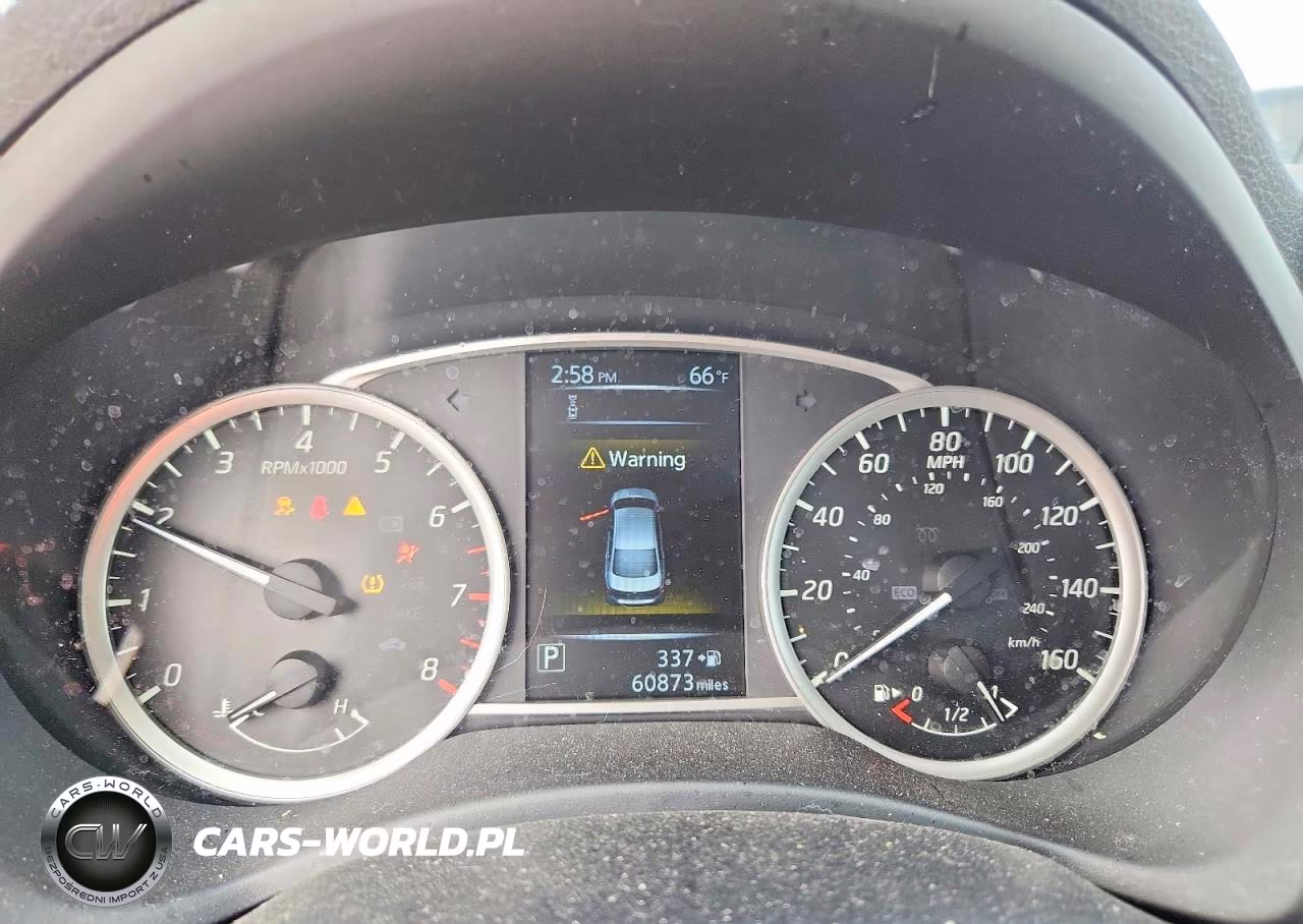 2018 Nissan Sentra S VIN:3N1AB7AP9JY294818 - 9