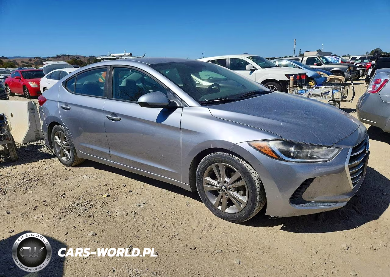 2017 Hyundai Elantra Se VIN:5NPD84LF9HH187920 - 4