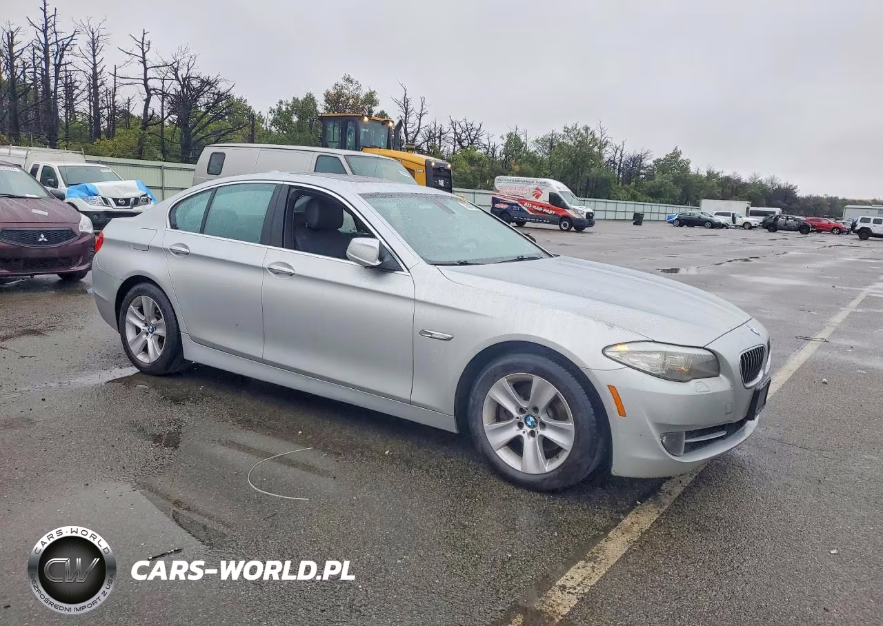 2011 BMW 5 Series VIN:WBAFR1C53BC741027 - 4