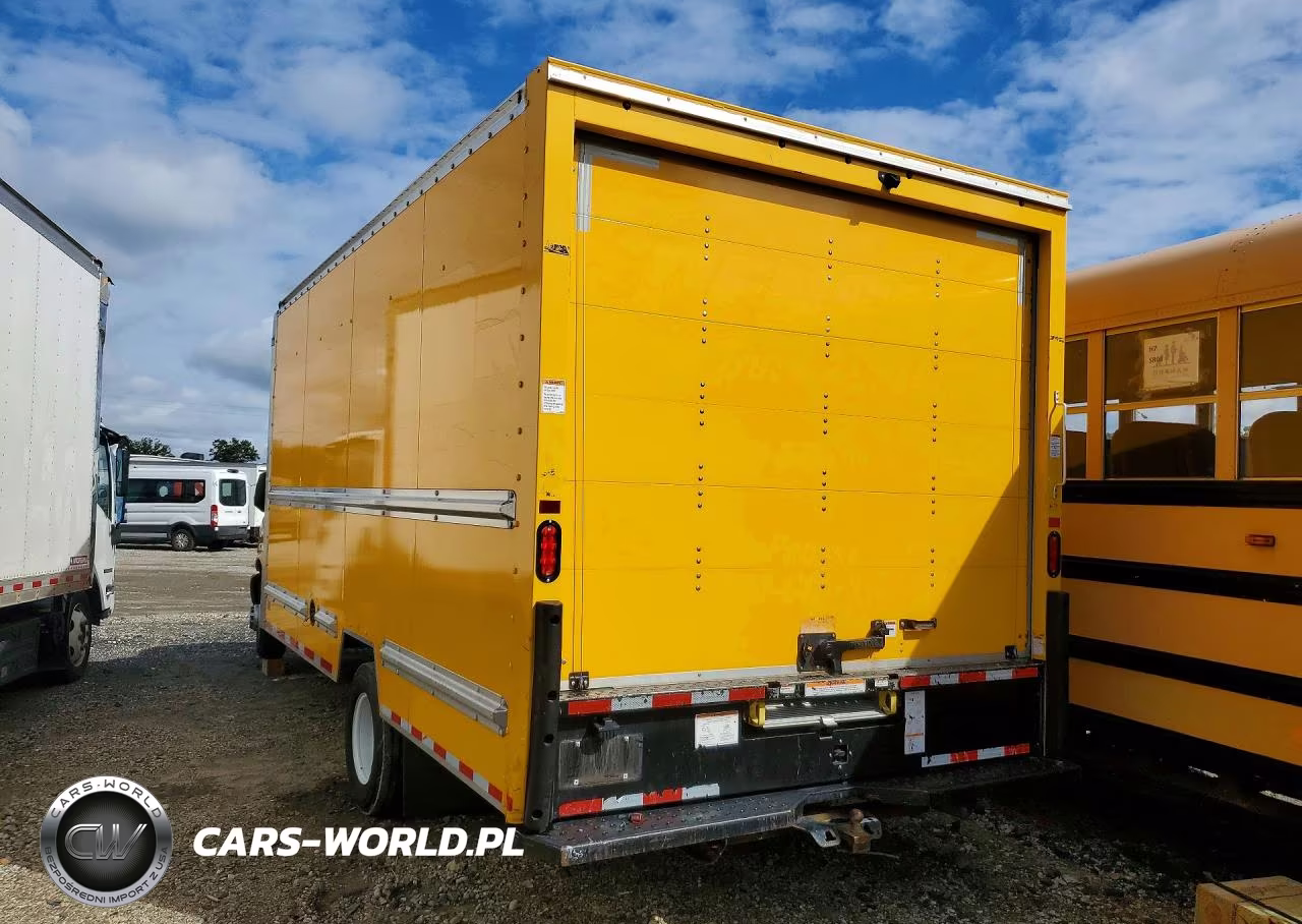2022 GMC Savana Cut - Box Truck VIN:7GZ37TC79NN001504 - 2