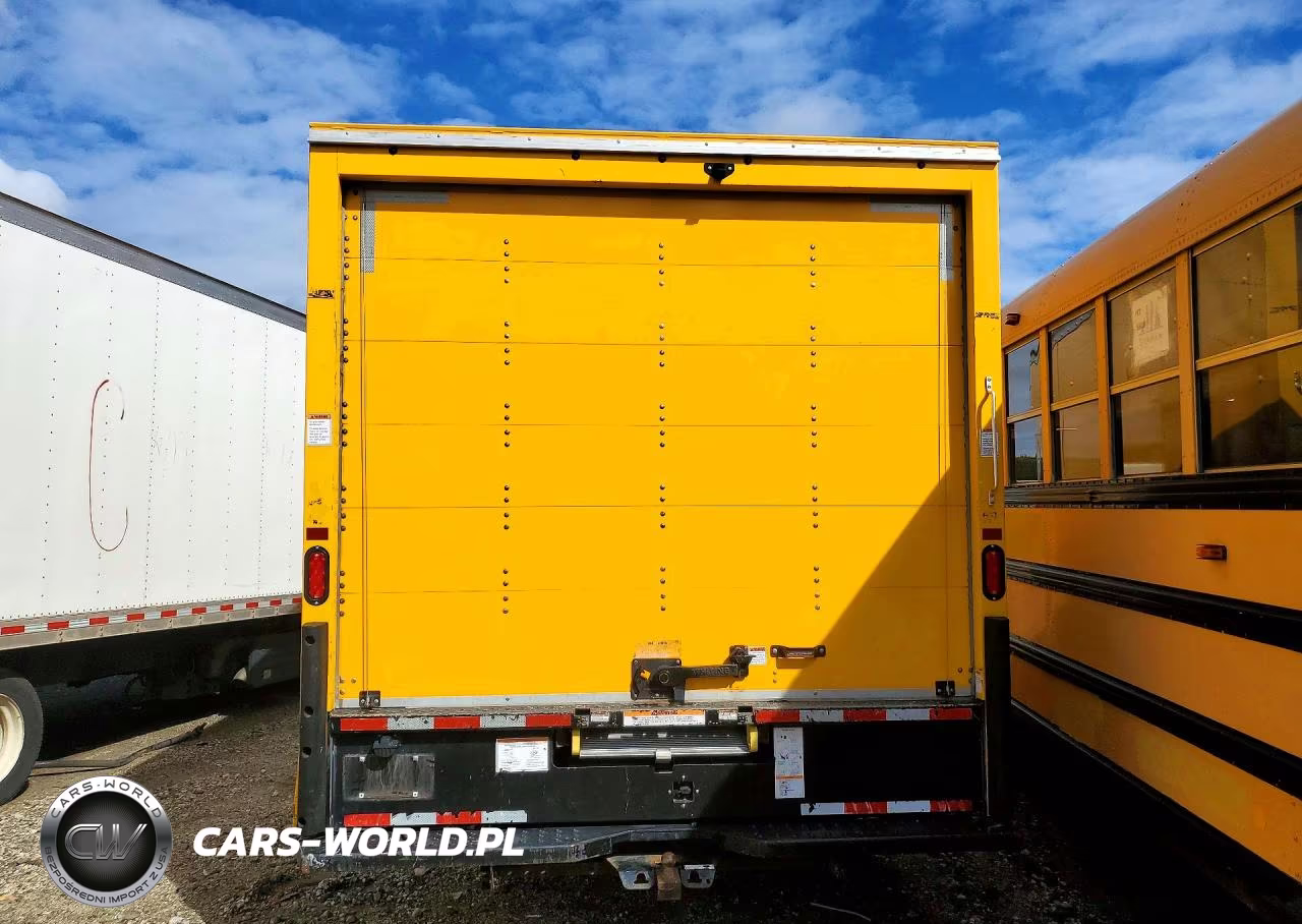 2022 GMC Savana Cut - Box Truck VIN:7GZ37TC79NN001504 - 6