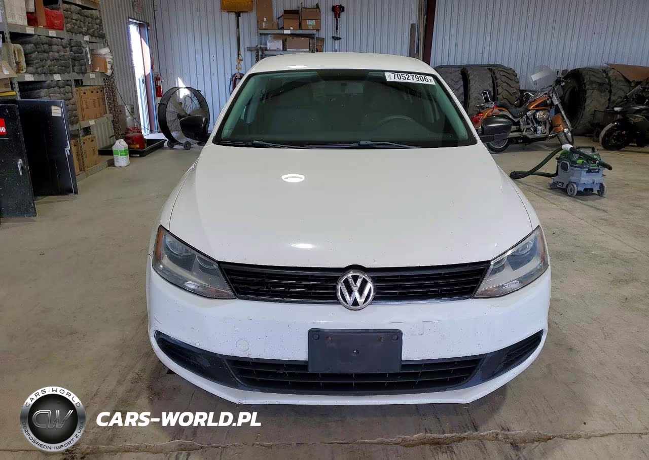 2012 Volkswagen Jetta Base VIN:3VW2K7AJ6CM332087 - 5