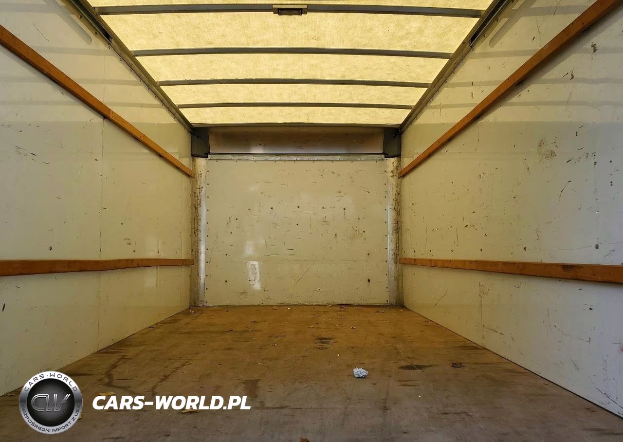 2022 GMC Savana Cut - Box Truck VIN:7GZ37TC71NN006597 - 10