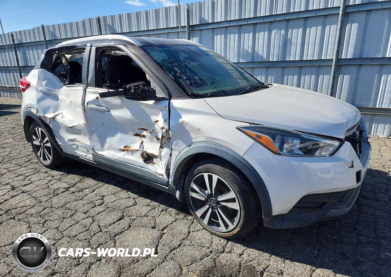 2020 Nissan Kicks Sv VIN:3N1CP5CV0LL502854 - 4