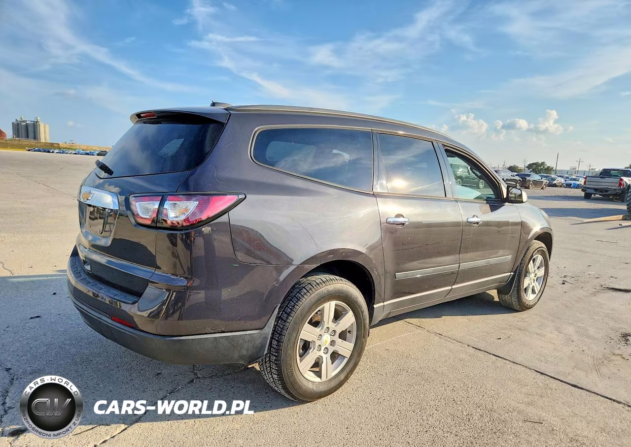 2017 Chevrolet Traverse Ls VIN:1GNKRFED5HJ220227 - 3
