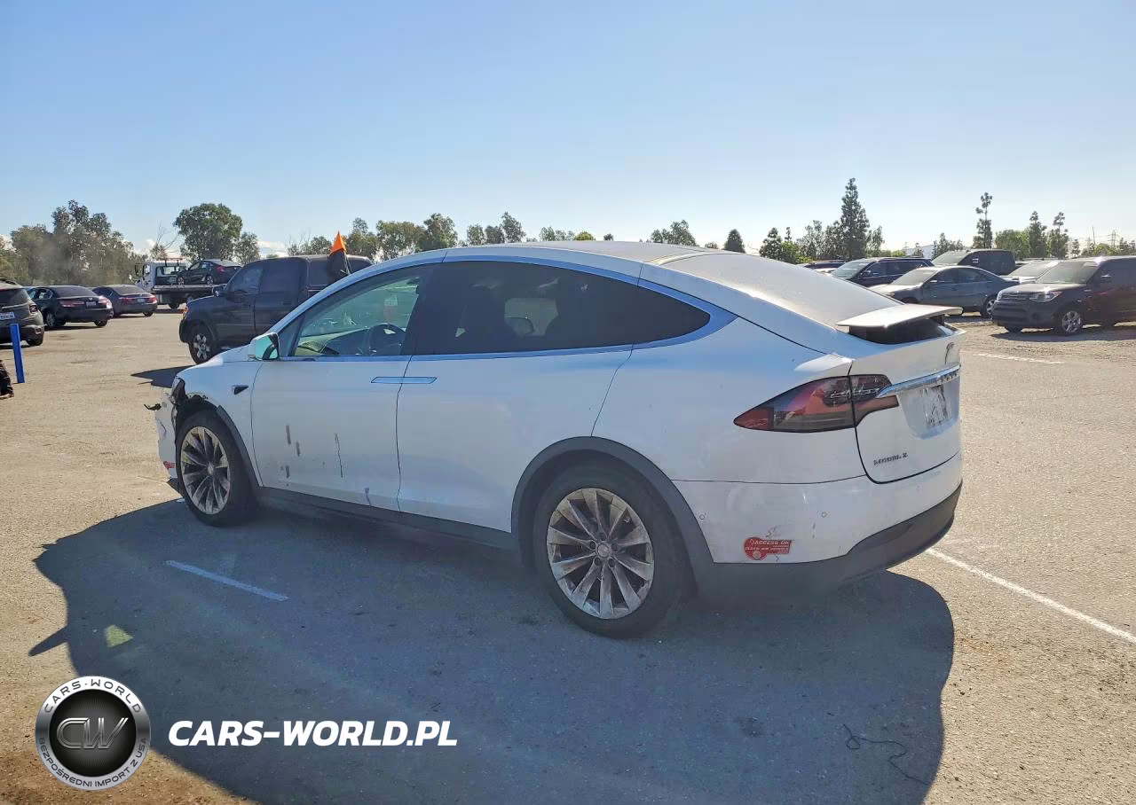 2016 Tesla Model X VIN:5YJXCDE24GF026166 - 2