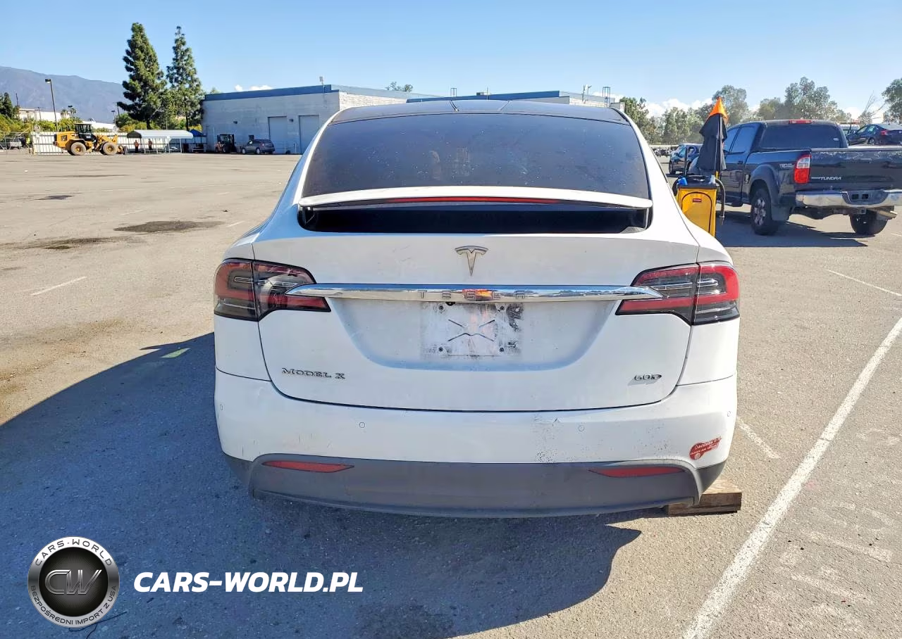 2016 Tesla Model X VIN:5YJXCDE24GF026166 - 6