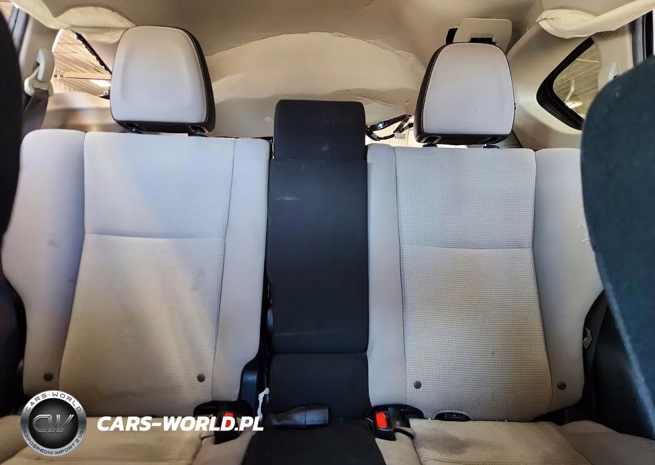 2018 Toyota Rav4 Xle VIN:JTMRFREV9JD227776 - 10
