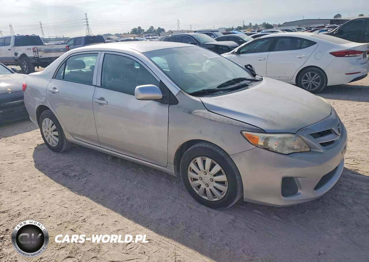 2010 Toyota Corolla Le VIN:2T1BU4EE2AC500841 - 4